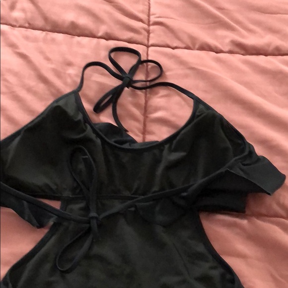 VS black one piece bathing suit! - Picture 5 of 7